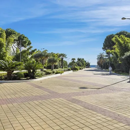 Puerto Banus 3 Bedroom Apartment Marbella