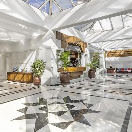 Lejlighed Puerto Banus 3 Bedroom Marbella